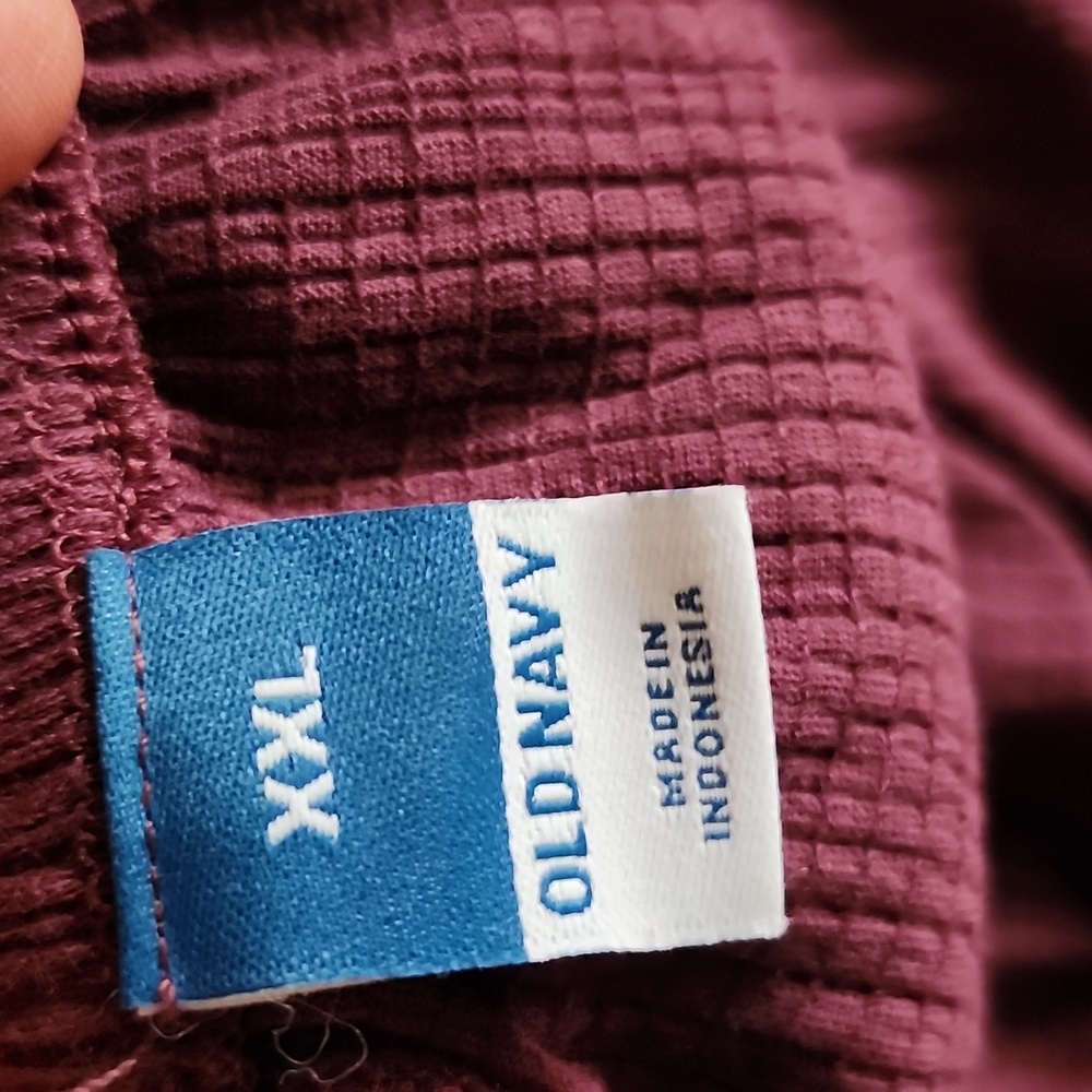 Old Navy Flowy Tank Top with Adjustable Straps- 3 Available In 3 Colors - Picture 5 of 16